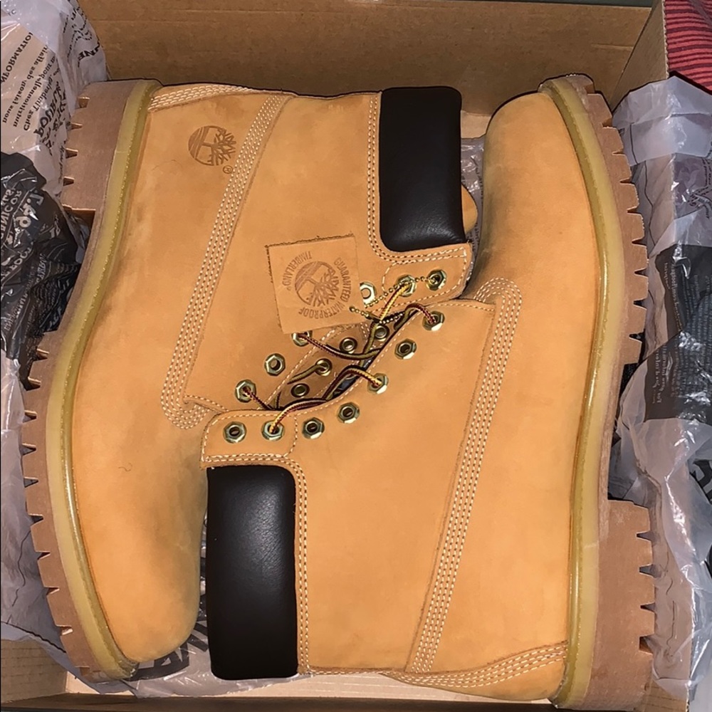 New Size 11 Waterproof Timberland Boots with box